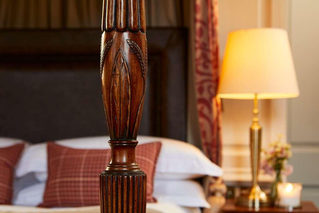 Macdonald Houstoun House Hotel 4*